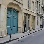 Unit 007 Marais Pompidou